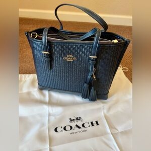 Beautiful Coach Authentic Woven Bag in Navy. Never used. Comes with Dustbag.